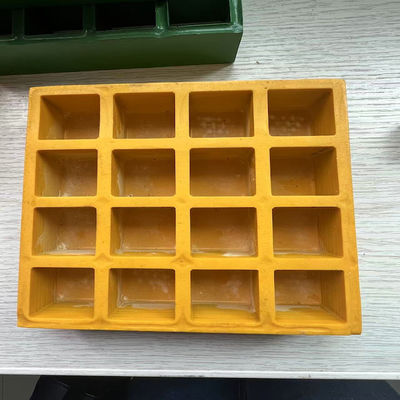 Mesh Size 38x38mm FRP Molded Grating Of Yellow Color Flat Surface With Cover On One Side For Walking Way