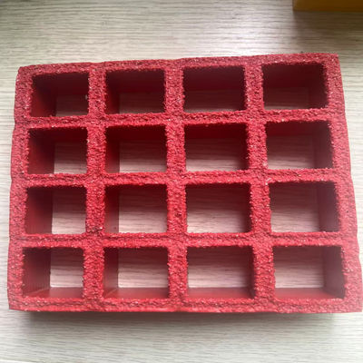 Mesh Size 38x38mm FRP Molded Grating Red Color Anti-slippery Surface With Grit On The Surface For Carwash And Job Location